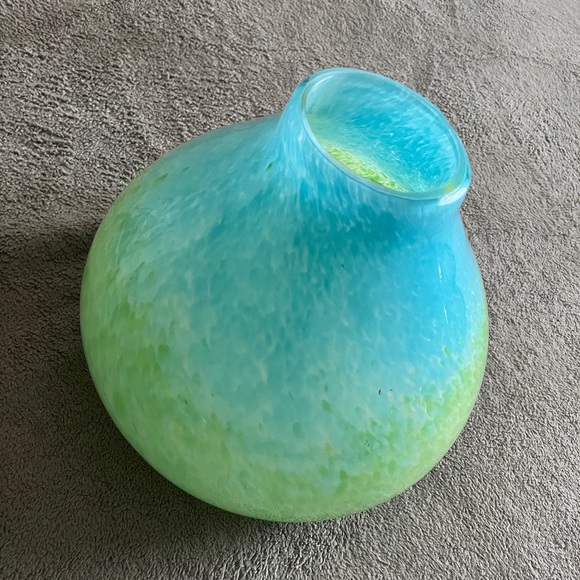 Pear Shaped Blown Glass Vase - Vintage - Picture 3 of 4